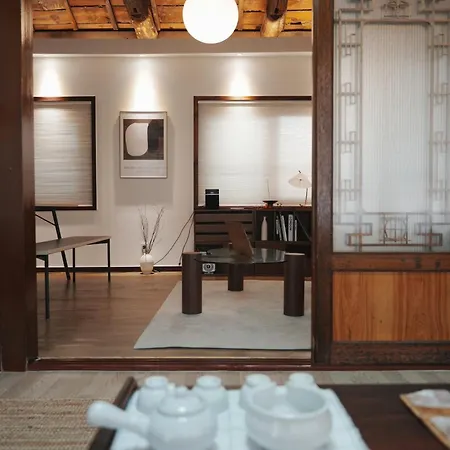 Jeonpo Saitdaek Apartment