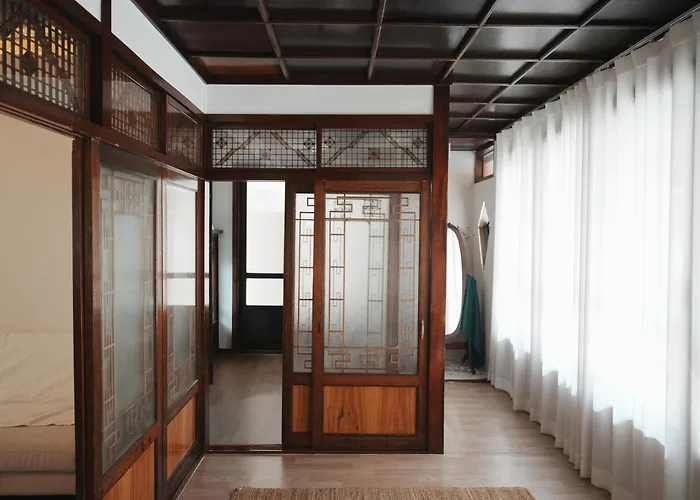 アパート Private Hanok With Courtyard For 7, Busan, 10 Min To Metro *