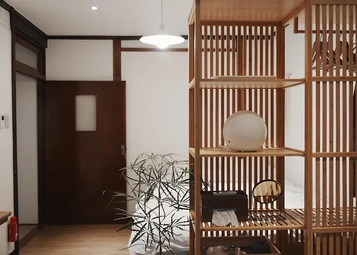 Private Hanok With Courtyard For 7, Busan, 10 Min To Metro 公寓