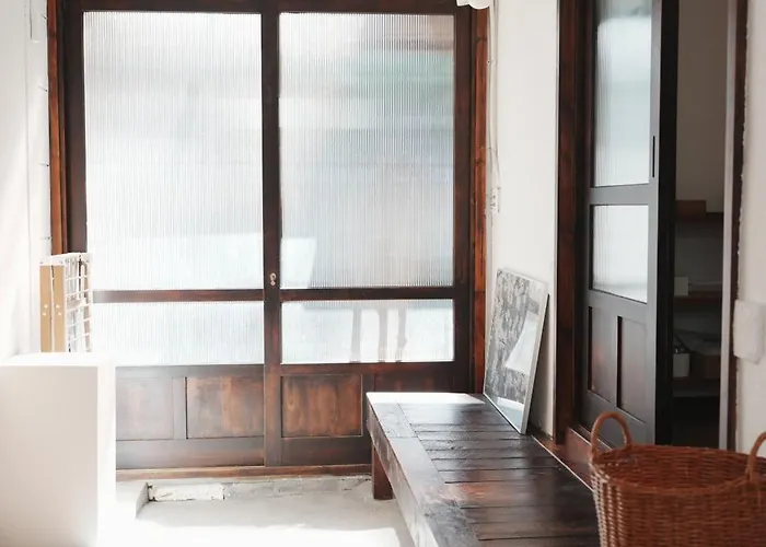 Private Hanok With Courtyard For 7, Busan, 10 Min To Metro * 釜山
